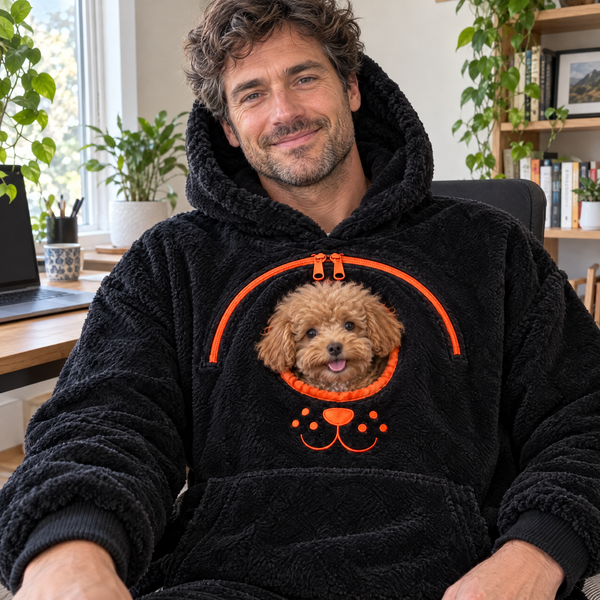 Pfotenvoll Hoodie in Schwarz-Orange mit Pudel