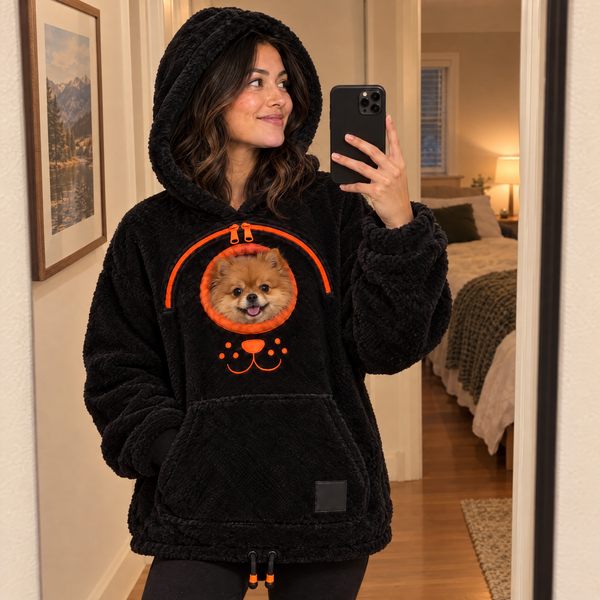 Pfotenvoll Hoodie in Schwarz-Orange mit Zwergspitz